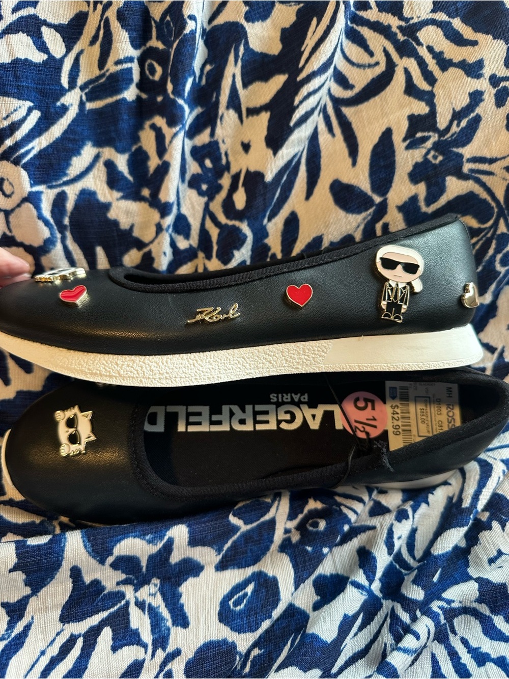 Karl Lagerfeld Black Ballet Flats with Heart & Character Charms